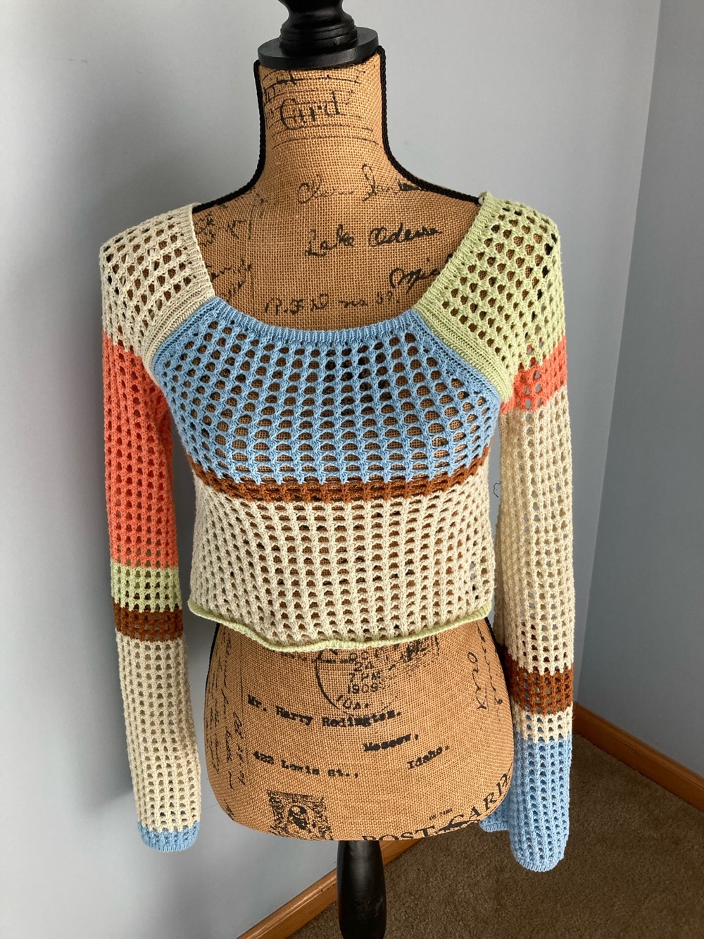 Urban Outfitters Crochet Open-Weave Sweater Top Women Size Medium